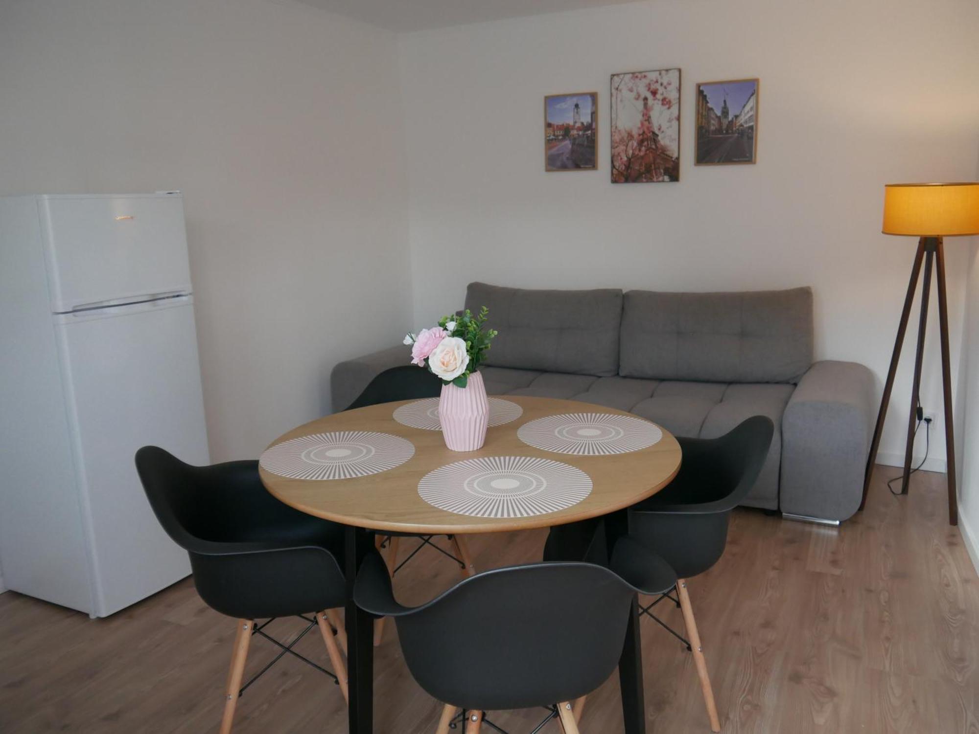 סיביו Free Garage In The Center-Delicia 4 Studio! מראה חיצוני תמונה