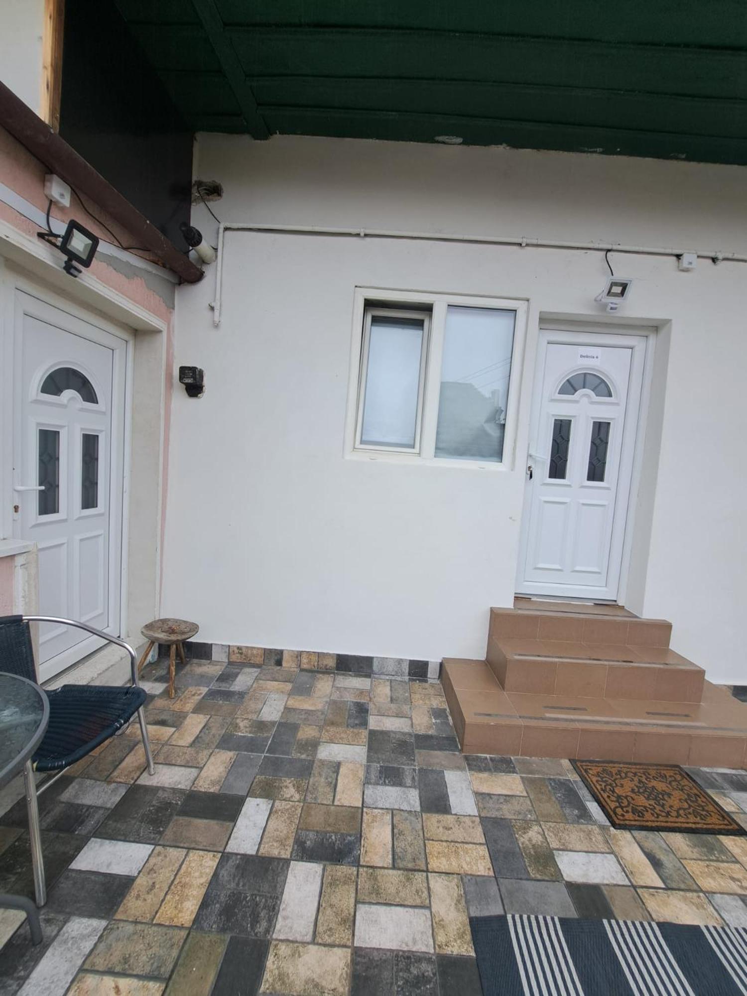 סיביו Free Garage In The Center-Delicia 4 Studio! מראה חיצוני תמונה